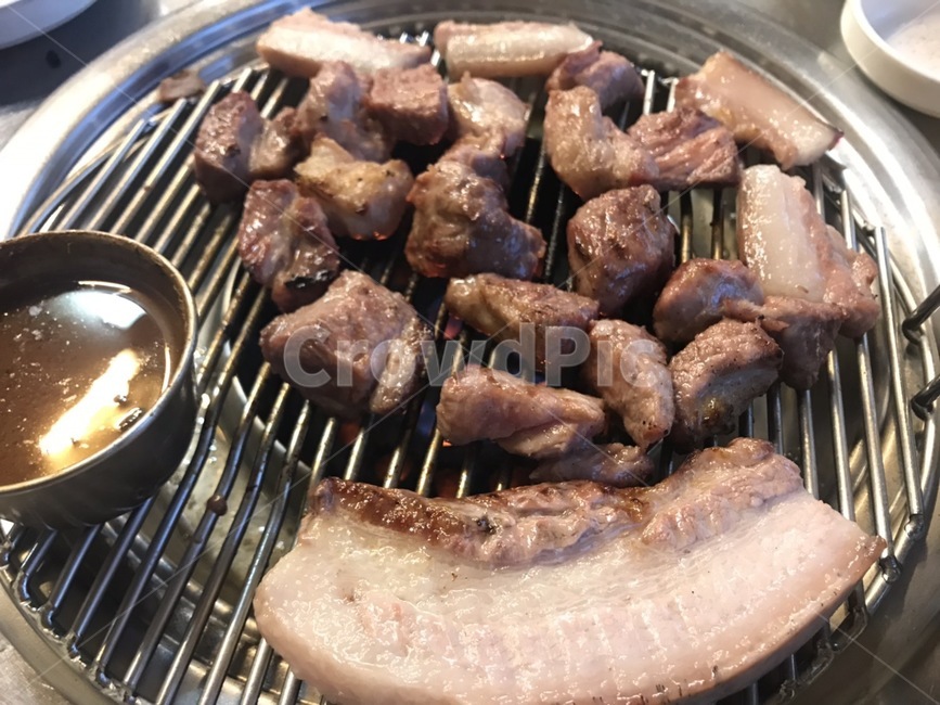 흑돼지,돼지,삼겹살,음식,고기,젓갈,제주도,제주도흑돼지,음식,식재료,요리,food,cook,meal,dishes,food reserves,육류,고기,meat,한식,한국음식,한국요리,korean food,korean dishes,korean meal,korean cook
