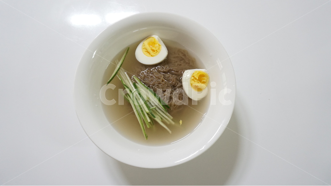 냉면,물냉면,여름,별미,면요리,삶은달걀,오이,음식,식재료,요리,food,cook,meal,dishes,food reserves,면류,면요리,noodles,한식,한국음식,한국요리,korean food,korean dishes,korean meal,korean cook