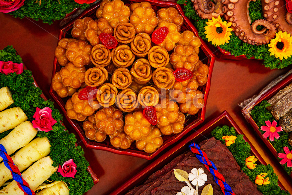 폐백,전통상,결혼,한국문화,korea,목기,기념일,축하,혼례,물건,결혼식,koreanculture,koreantraditional,anniversary,음식,상차림,곶감,육포,떡,전통음식,요리,cook,전통상차림,한국전통,한국문화,korean traditional,korean culture