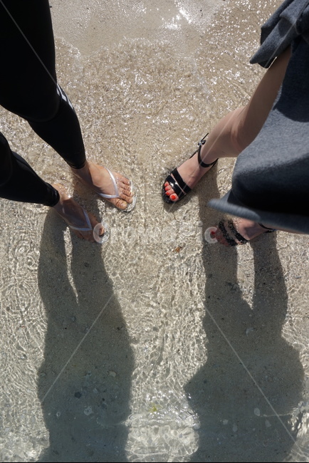여행,필리핀,바다,여름,휴가,여자,발,샌들,여름,계절,summer,season,해변,바다,beach,sea,사람,인물,인간,human,person,신체일부,몸,body,여행,휴가,traveling,vacation,trip