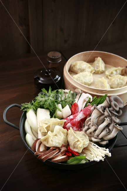 음식,푸드,food,한식,전골,야채,채소,만두,소고기,고기,버섯,음식,식재료,요리,food,cook,meal,dishes,food reserves
