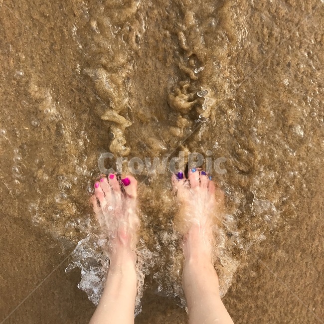 발,모래,파도,네일,여름,시원함,청량감,summer,여름,계절,summer,season,해변,바다,beach,sea,사람,인물,인간,human,person,신체일부,몸,body,여행,휴가,traveling,vacation,trip,뷰티,미용,beauty treatment