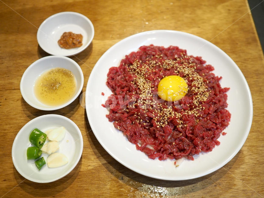 육회,소고기,고기,음식,food,음식,식재료,요리,food,cook,meal,dishes,food reserves
