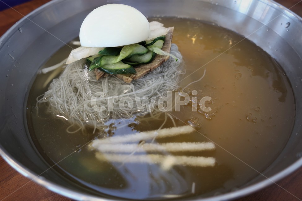 물냉면,냉면,육수,계란,고명,동치미,한식,국물,면요리,음식,음식,식재료,요리,food,cook,meal,dishes,food reserves,한식,한국음식,한국요리,korean food,korean dishes,korean meal,korean cook