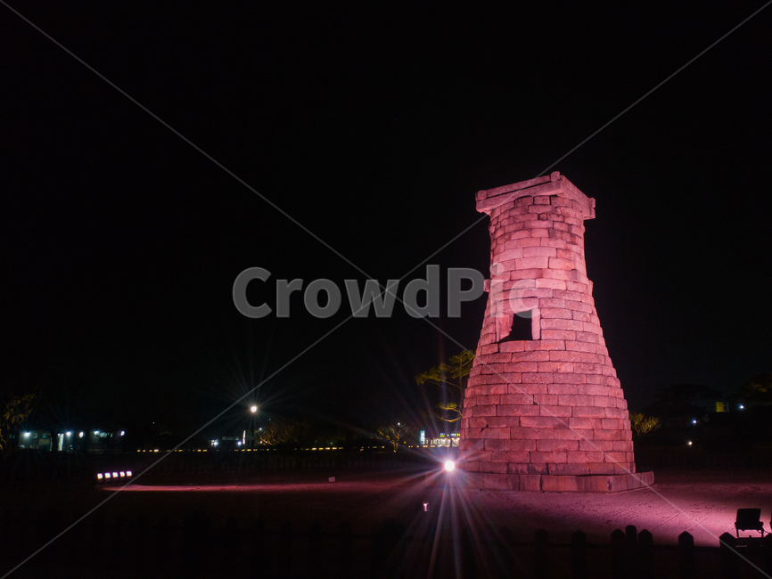 경주,첨성대,야경,밤,저녁,야경,밤,풍경,nightscape,night,landscape,랜드마크,landmark,tourist attraction,한국랜드마크,한국관광지,한국명소,korea landmark,korea tourist attraction