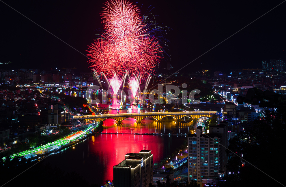 진주,진주유등축제,유등축제,불꽃놀이,야경,남강,폭죽,풍경,야경,밤,풍경,nightscape,night,landscape,도시,city,한국도시풍경,한국도시경관,korea cityscape,축제,행사,festival,carnival,event
