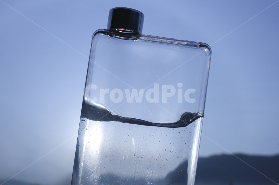 droplet,작은물방울,물,water,햇빛,light,하늘,sky,glass,유리,보틀,병,bottle