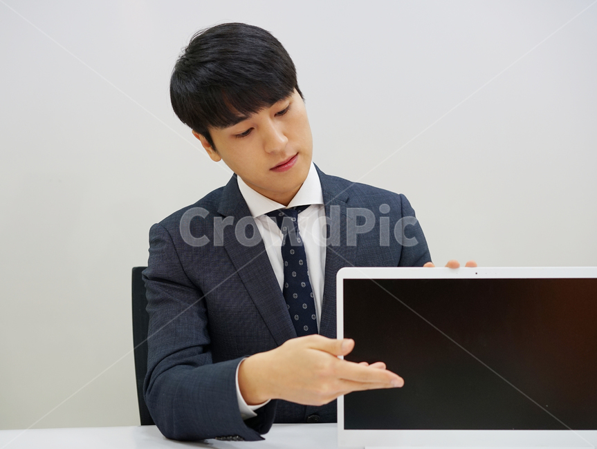 남자,남성,비즈니스,신입사원,직장인,회사원,사무실,업무,스트레스,양복,정장,work,사회생활,직장생활,사람,인물,인간,human,person,남성,남자,man,male,산업,industry,industrial,비즈니스,사업,business,service,work