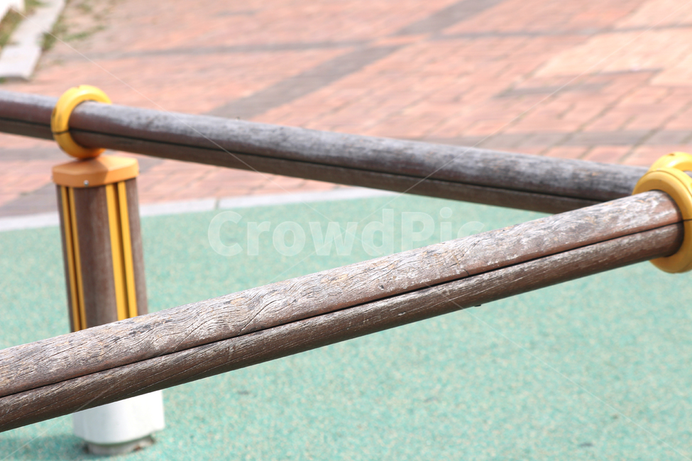 handrail,banister,난간,놀이터,놀이터울타리,삼각형,세모,triangle