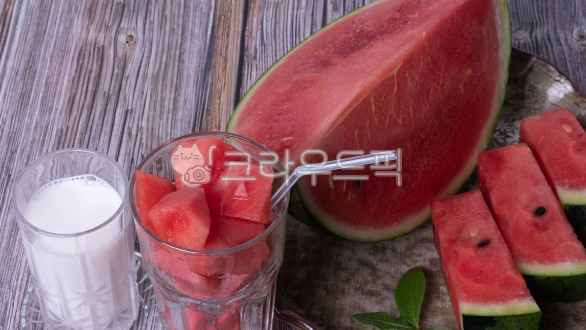 summer fruit,nature,fruit,health,juice,vitamin,food,Red,honeydew,watermelon juice,dessert,background,vegetarian,animated,delicious things,Agriculture,watermelon,diet,sweet,fresh,organic