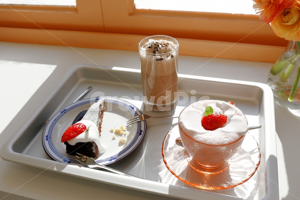 카페,감성,커피잔,커피,그릇,접시,분위기,카페라떼,커피한잔,음식,요리,빵,케이크,감성사진,간식,후식,디저트,맛집,핫플레이스,cafe,플레이팅,컨셉,콘셉,coffee,latte,concept,food,bread,dessert,음식,식재료,요리,food,cook,meal,dishes,food reserves,빵,bread,디저트,간식,후식,dessert,snack,커피,카페,coffee,cafe,감성,sensible,feeling