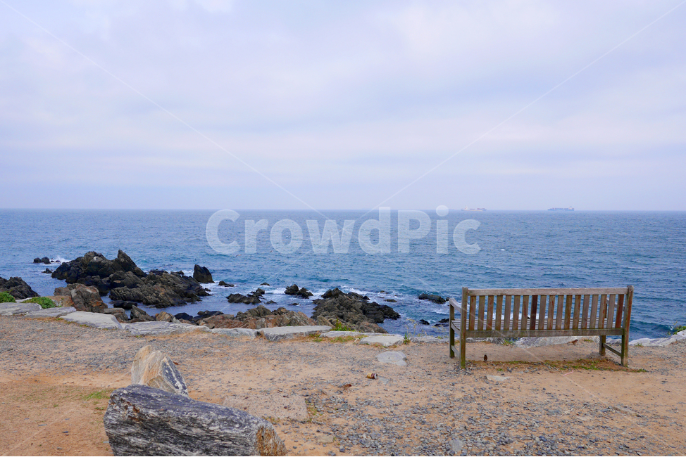 바다,의자,구름,하늘,벤치,sea,chair,sky,bench,자연,풍경,nature,landscape,한국자연풍경,한국자연경관,korea nature landscape,휴식,힐링,rest,relaxation,healing,furniture,가구