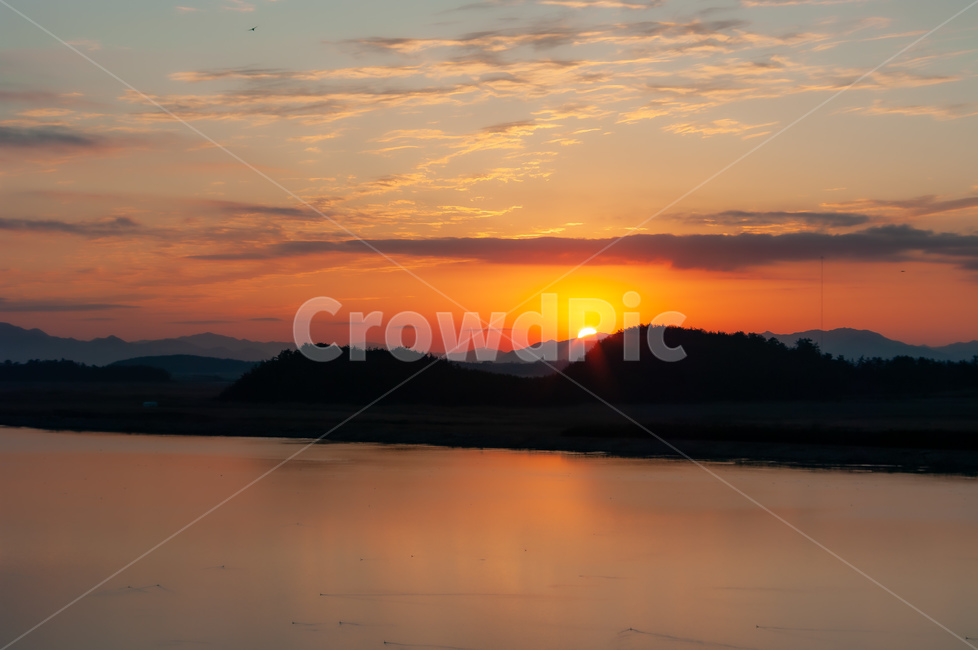 nature,outdoors,옥외,자연,일출,물,새벽,하늘,구름,자연,풍경,nature,landscape