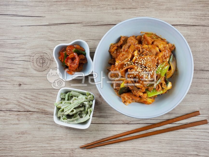 Pork dishes,Stirfried pork,Bulgogi,sidedish,vegetable,side dish,Gochujang Bulgogi,Korean food,cooking,spicy food,Pork Bulgogi,koreanfood,porkbulgogi,beefstirfry,Korean,food,bulgogi,porkdishes,roastpork,meat,spicyfood,gochujangbulgogi