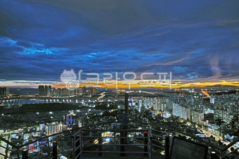 night view,Songdo,new city,Incheon,sunset,Songdo International City,residence,building