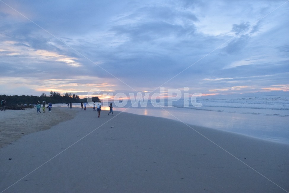 shoreline,해안선,water,물,person,사람,human,인간,ocean,대양,sea,바다,outdoors,옥외,nature,자연,beach,바닷가,coast,연안,land,땅,코타키나발루,kota,kotakinabalu