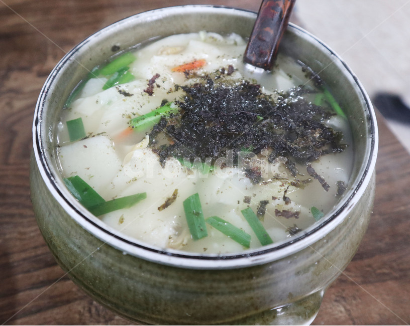 수제비,항아리수제비,food,음식,요리,음식,식재료,요리,food,cook,meal,dishes,food reserves
