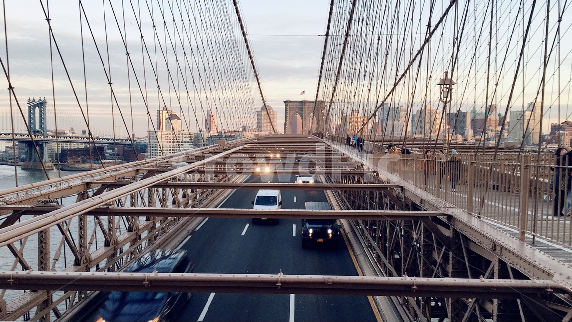 뉴욕,맨해튼,newyork,manhattan,브루클린교,brooklynbridge,도심,속도,busydays,도시,풍경,city,landscape,해외,외국,세계,foreign,oversea,world,세계도시풍경,해외도시풍경,외국도시풍경,world cityscape,교통,교통수단,traffic,transportation,road,도로,handrail,난간,banister