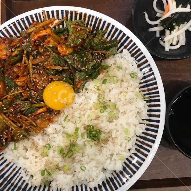 비빔밥,꼬막비빔밥,꼬막,식사,음식,점심식사,음식,식재료,요리,food,cook,meal,dishes,food reserves,한식,한국음식,한국요리,korean food,korean dishes,korean meal,korean cook