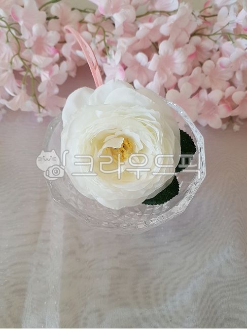 air freshener,prop,interior props,flower,interior