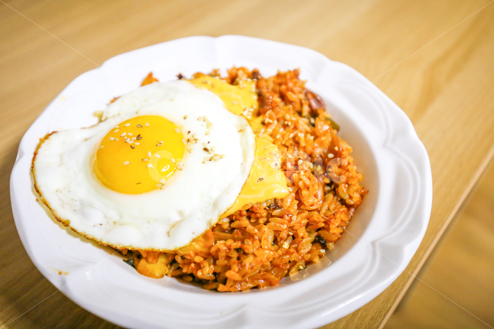 음식,저녁,식사,게란,치즈,볶음밥,그릇,food,한국음식,한식,집밥,요리,meal,cook,koreanfood,음식,식재료,요리,food,cook,meal,dishes,food reserves,한식,한국음식,한국요리,korean food,korean dishes,korean meal,korean cook