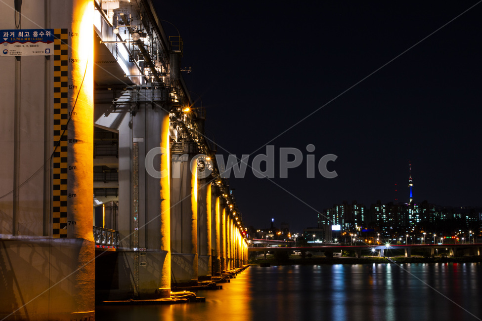 한강,다리,야경,불빛,한강야경,야경,밤,풍경,nightscape,night,landscape,건축물,건물외관,exterior,building,structure,architecture,construction