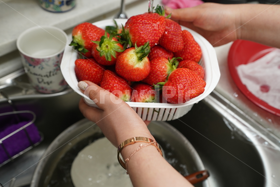 딸기,디저트,먹거리,비타민,빨강,레드,red,색감,음식,strawberry,과일,fruit
