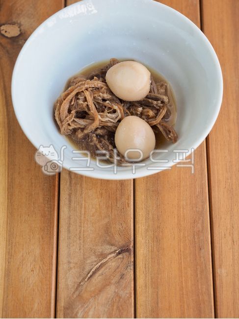 beefsoysauce,beefstew,asianfood,quaileggs,beef dish,soy sauce,sidedish,beef,sauce,quail egg,side dish,beefdish,Korean food,protein,Asian food,Beef,cooking,koreanfood,jangjorim,cuisine,dinner,food,braised beef in soy sauce,meal,background,meat,soysauce