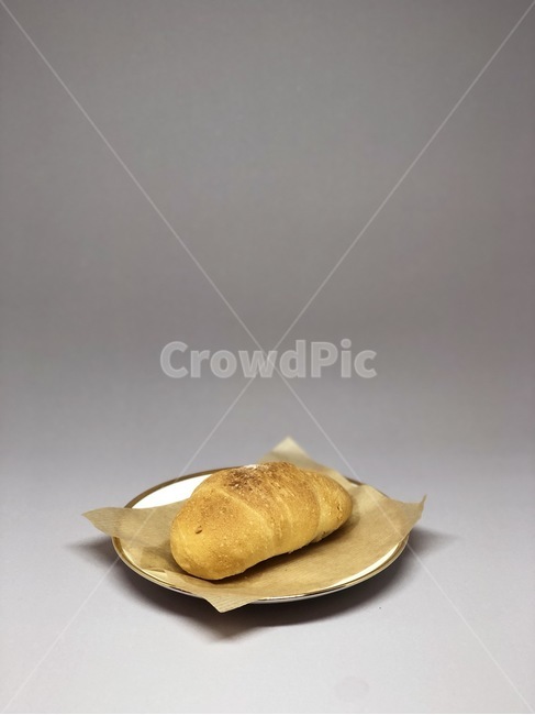 빵,바게트,브래드,회색,bread,접시,회색배경,그레이,음식,음식,식재료,요리,food,cook,meal,dishes,food reserves,빵,bread,디저트,간식,후식,dessert,snack