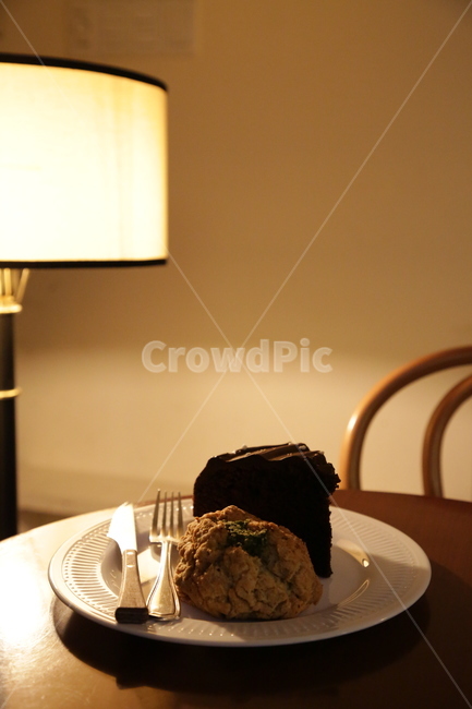 카페,감성사진,스콘,케이크,감성카페,음식,식재료,요리,food,cook,meal,dishes,food reserves,빵,bread,디저트,간식,후식,dessert,snack
