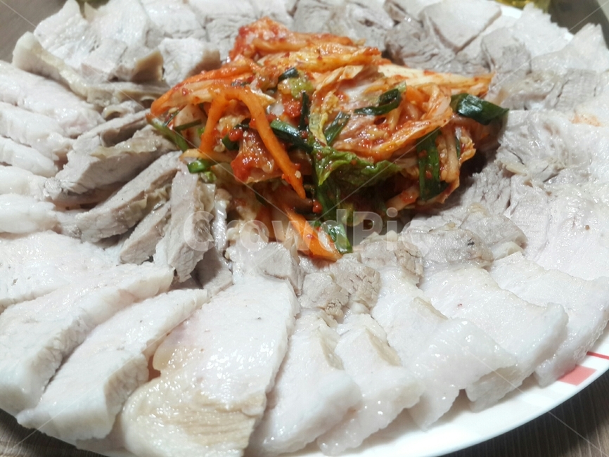 보쌈,홈메이드,자취생,김장맞이,수육,음식,식재료,요리,food,cook,meal,dishes,food reserves,육류,고기,meat,한식,한국음식,한국요리,korean food,korean dishes,korean meal,korean cook