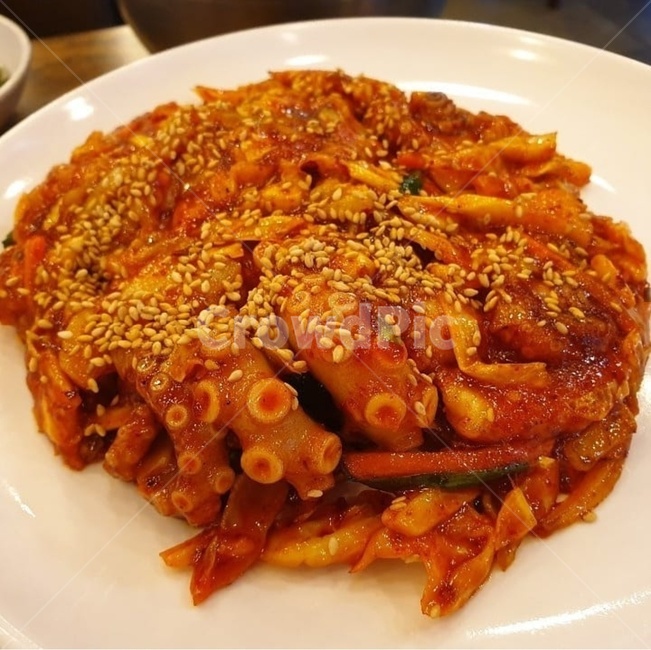 Spicy,stirfried dishes,Stirfried Octopus,Octopus rice bowl,acridity,sesame,leave work,Octopus,dinner