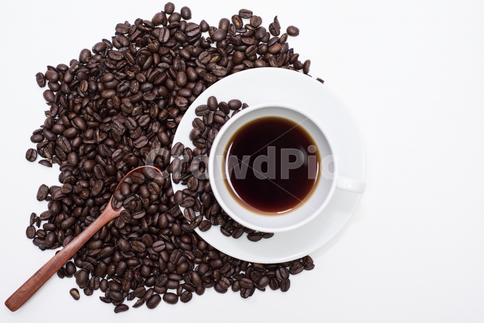 Nukki,inside,coffee beans,coffee cup,beverage,a drink,spoon,A cup of coffee,Almost,bean,Caffeine,close up,glass,black coffee,black,To fry,brown,aromatic,food,coffee ingredients,coffee,Spoon,Americano,high angle,object