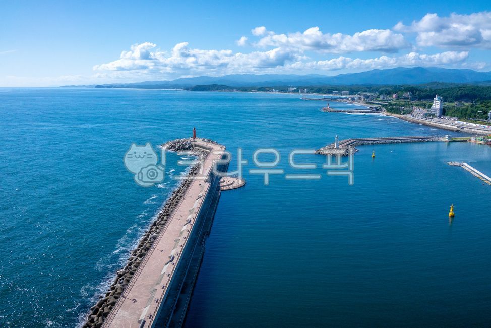 속초,대포항,바다,여름바다,가을바다,파란하늘,구름,바닷가,항구,등대,라이트