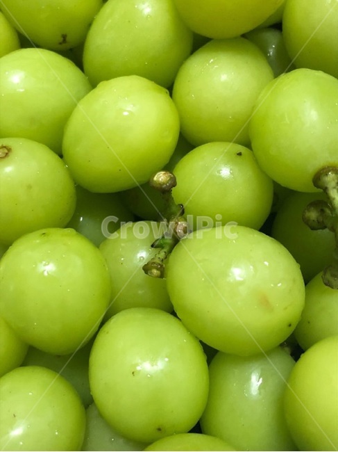 fruit,snack,Juice,fresh fruit,wellbeing,green grape,beverage,ingredients,cooking,diet,organic,green,Fruit,cook,cool,health,dishes,grape,delicious,food,Eco,meal,shaved ice,cafe,dessert,round,Shine Musket,foodreserves,plant,fresh food,fresh,sweet,circle