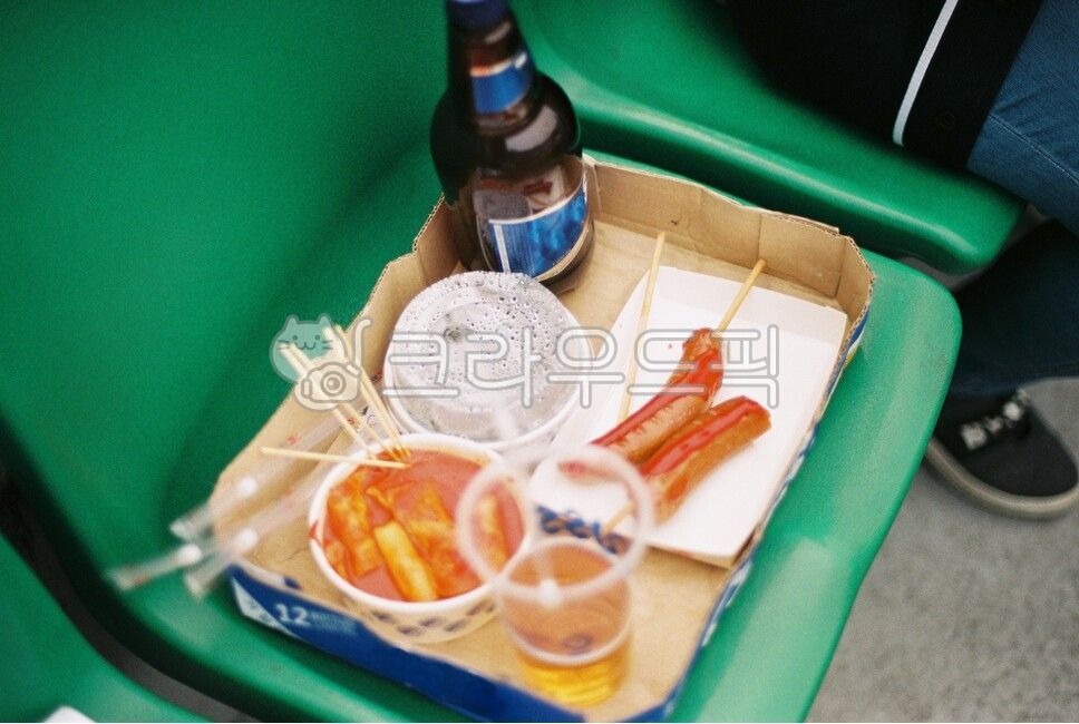 먹거리,맥주,소세지,간식,떡볶이,야구장,필름