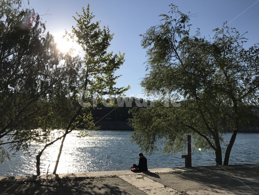 프랑스,낭만,풍경,리옹,노을,강가,자연,풍경,nature,landscape,해외,외국,세계,foreign,oversea,world,세계자연풍경,해외자연풍경,외국자연풍경,world nature landscape,사람,인물,인간,human,person,휴식,힐링,rest,relaxation,healing,water,물,outdoors,옥외