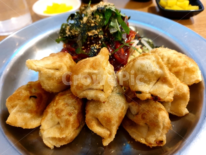 food,음식,만두,비빔만두,점심,lunch,김,양배추,깨,meal,식사