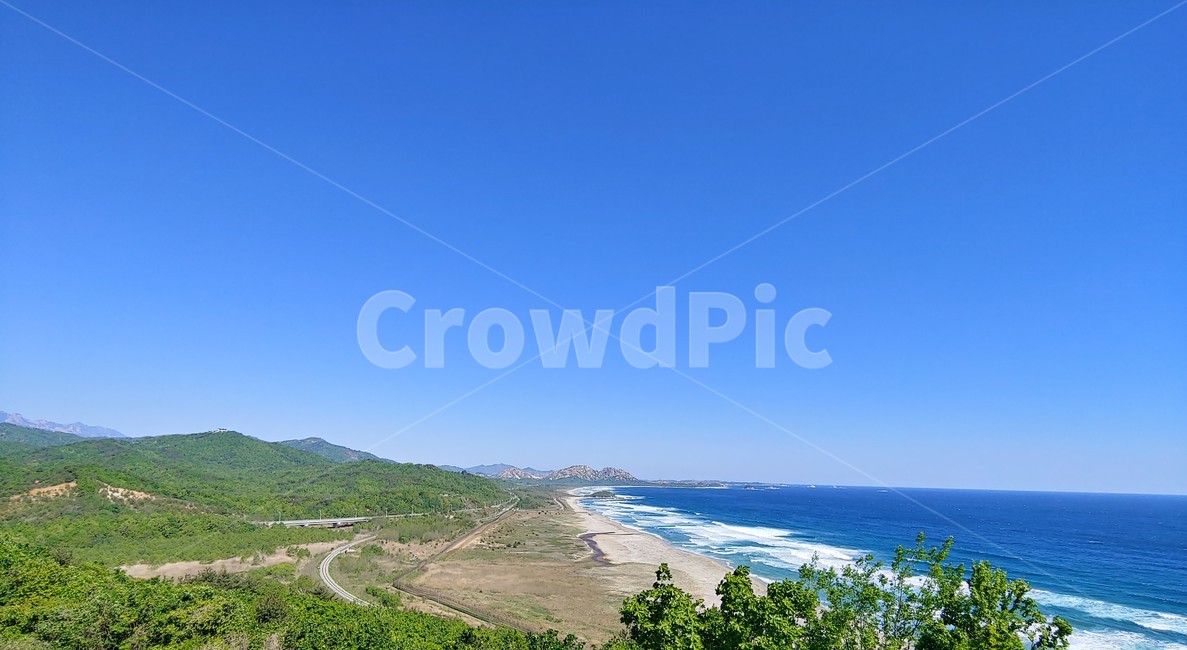 바다,해변,sea,통일전망대,자연,nature,나무,tree,금강산,산,mountain,파도,하늘,sky
