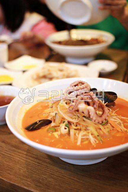 짬뽕,면발,해물짬뽕,삼선짬뽕,food,음식,식사,noodle,중화요리,meal,점심,저녁,그릇,dish,국물요리,면요리,낙지,낙지짬뽕