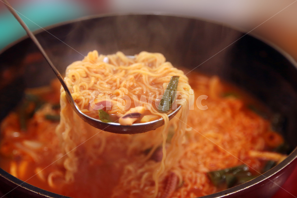 라면,해물라면,noodle,음식,식사,meal,dish,요리,food,사발,bowl,국수