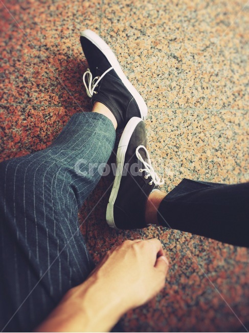 분위기,사람다리,길바닥,감성,손,mood,leg,hand