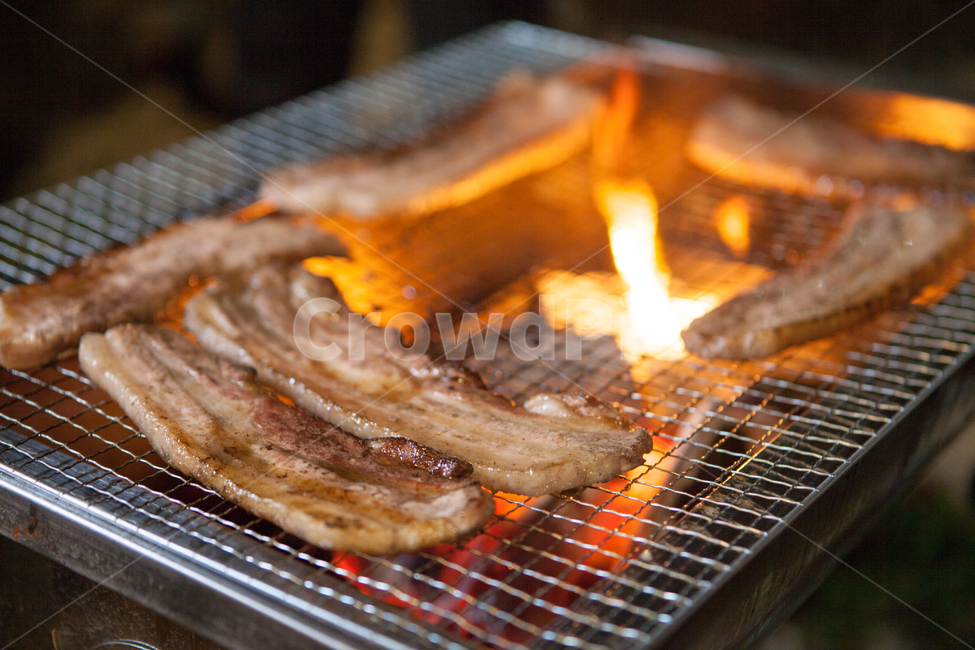 삼겹살,바베큐,직화구이,음식,고기,숯불구이,숯불,직화