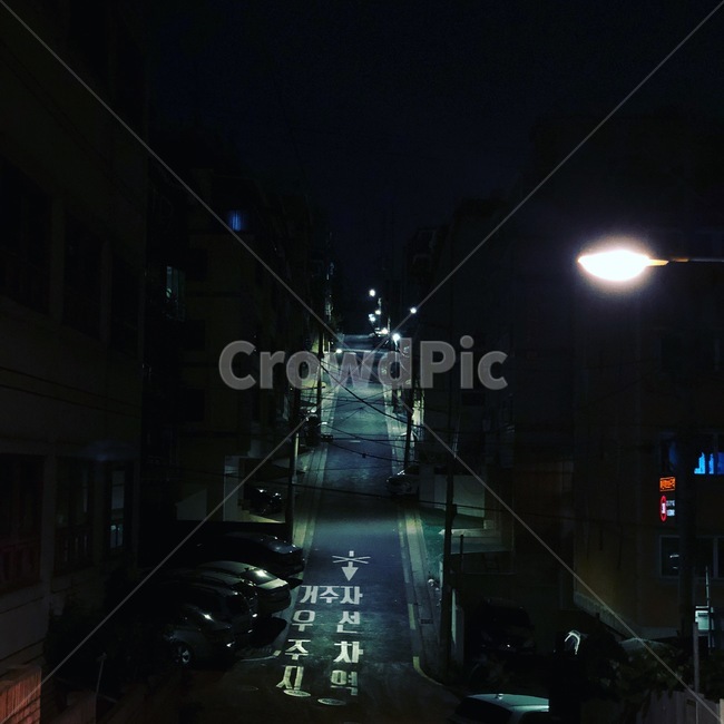 atmosphere,roadside,street,night,road name,Amazing,dinner,moonlit night