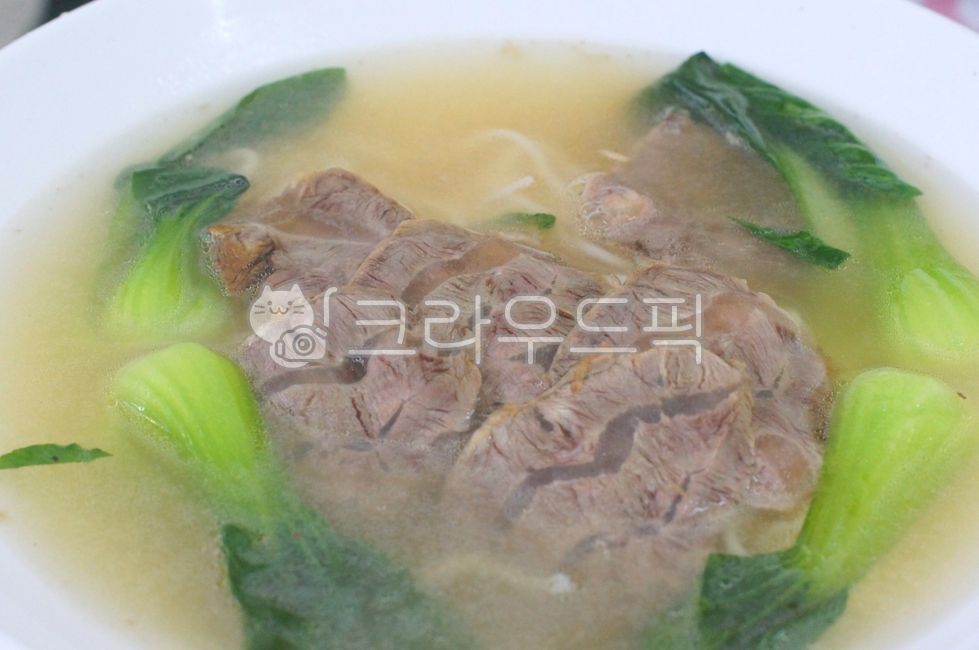 plating,ethmoid,bone broth,soup,soupbowl,noodles,noodle,meatnoodles,bowl,food,Meat Noodles,Plating,kfood,cooking,foodpresentation,Soup dish,Noodle dish