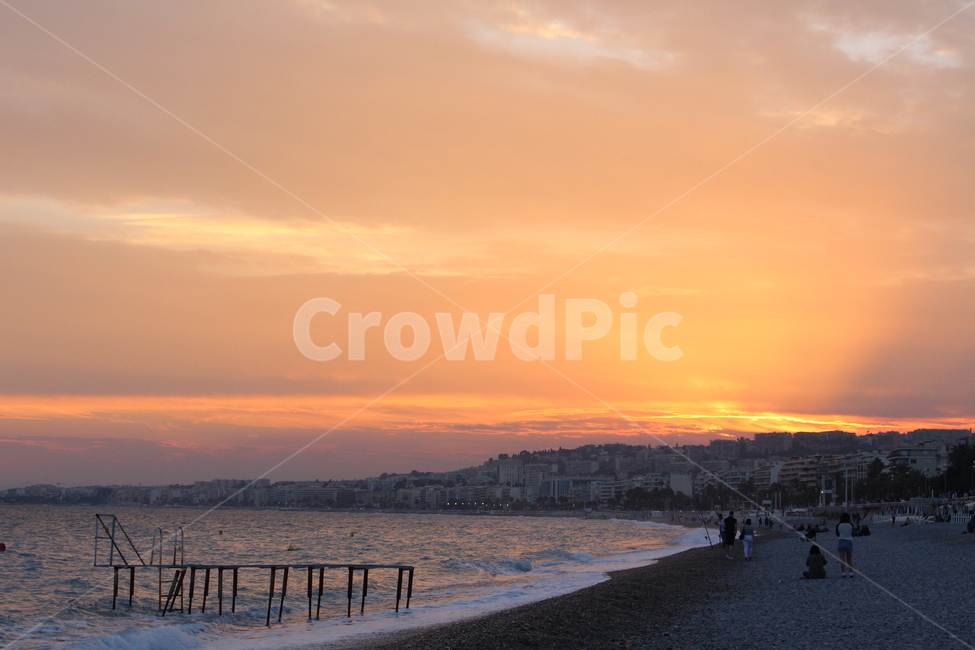 일몰,해변,석양,프랑스,니스,하늘,바다,프랑스해변,person,사람,인간,water,물,france,nice,sunset