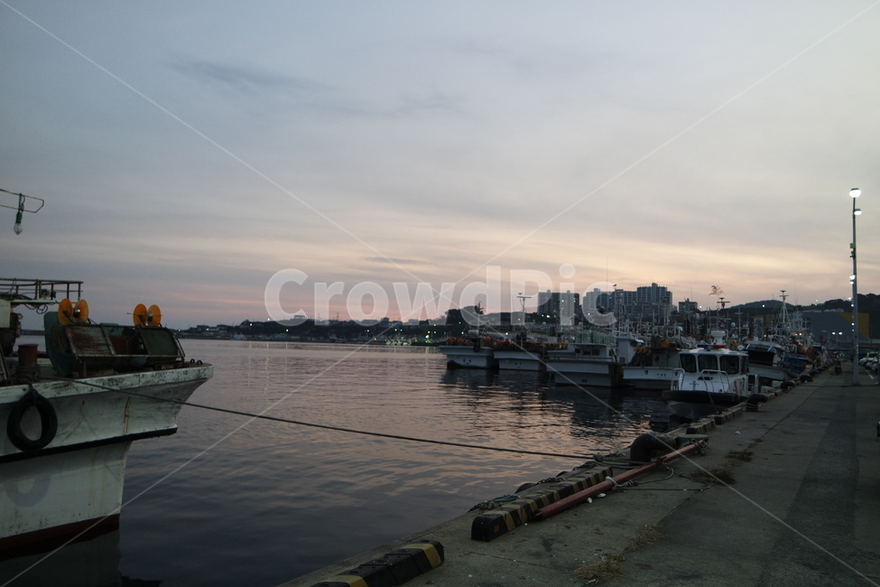 바다,노을,하늘,색체,배,산업,industry,industrial,어업,fishery,fishing industry