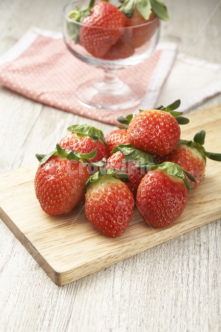 딸기,strawberry,식품,grapes,포도,과일,fruit,food,식물,자연,음식,건강,제철과일