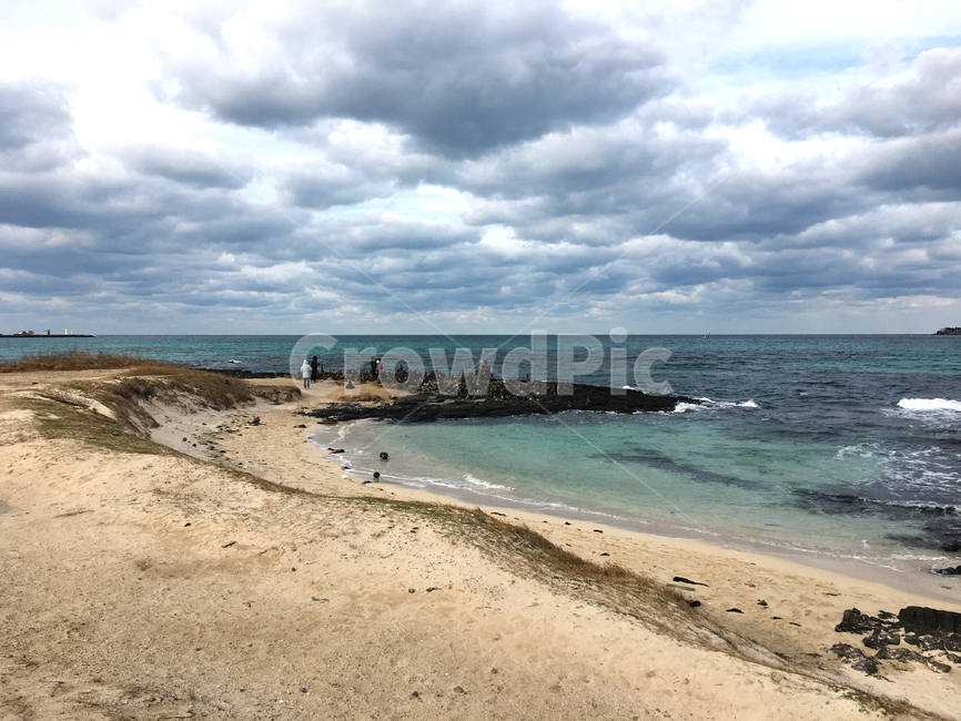 해변,해안가,모래,구름,겨울바다,바다,풍경,겨울풍경,자연,ocean,beach,바닷가,자연,풍경,nature,landscape