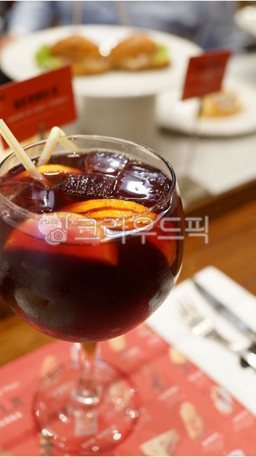 sangria,상그리아,샹그리아,와인,스페인와인,스페인음료,와인잔,레드와인,wine,redwine